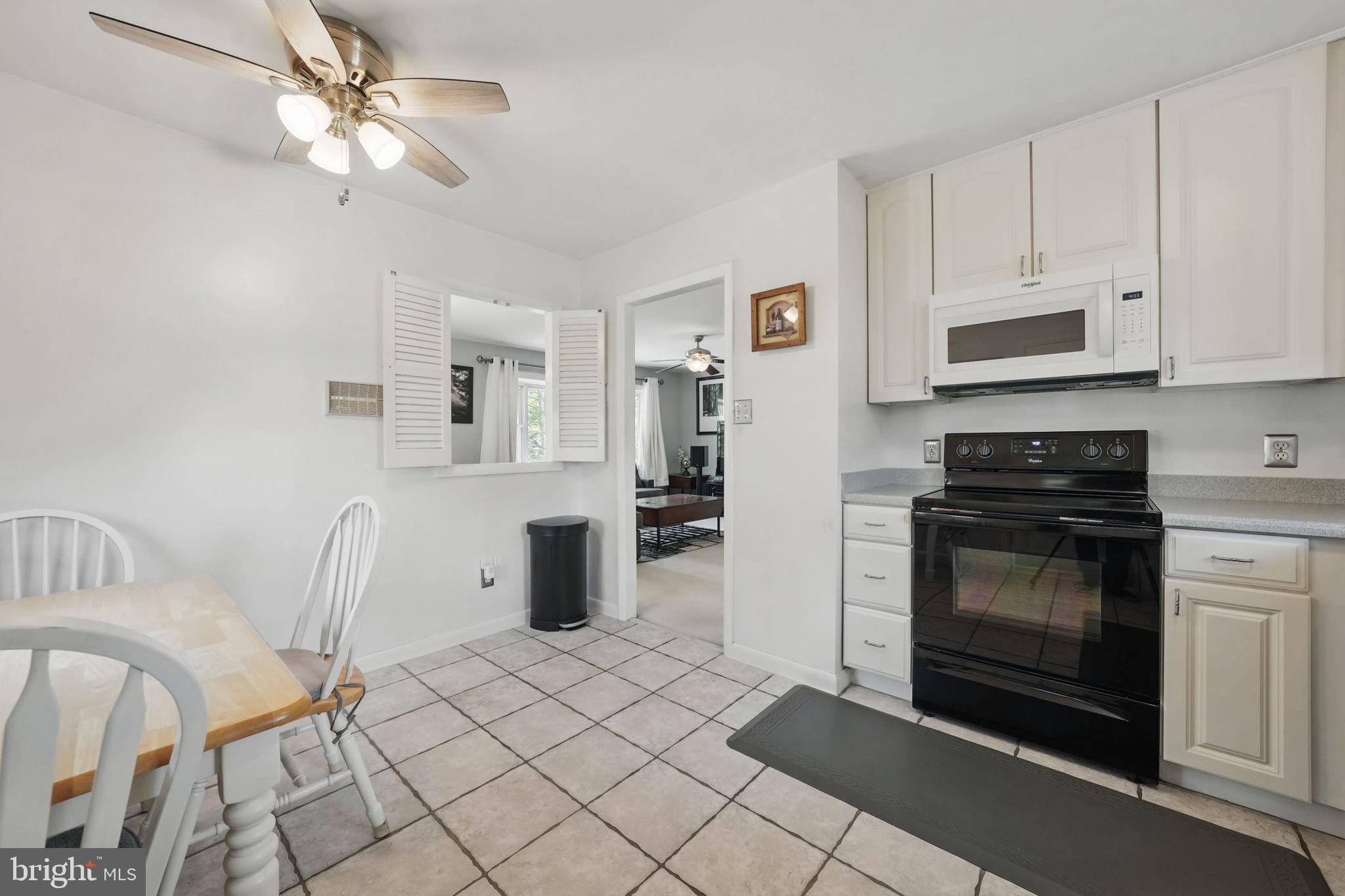 9706 Glen Ct
