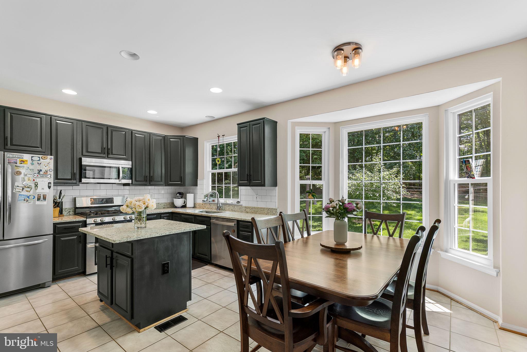 3587 Lions Field Rd