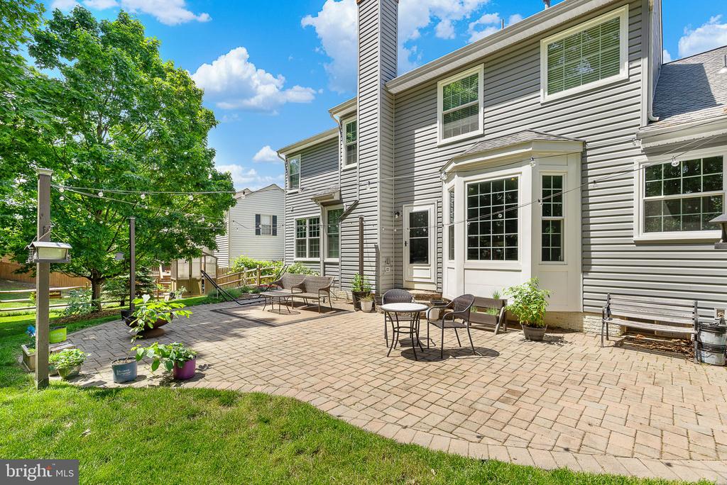 3587 Lions Field Rd