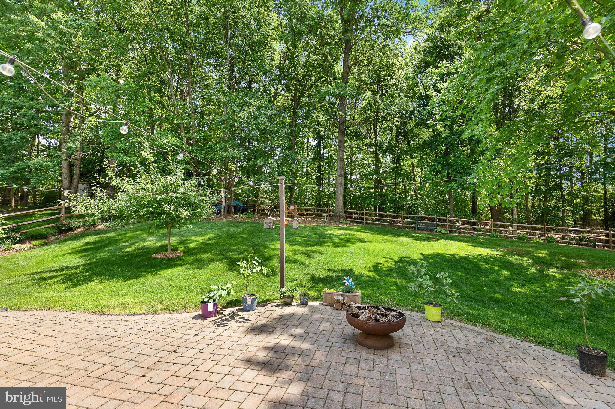 3587 Lions Field Rd