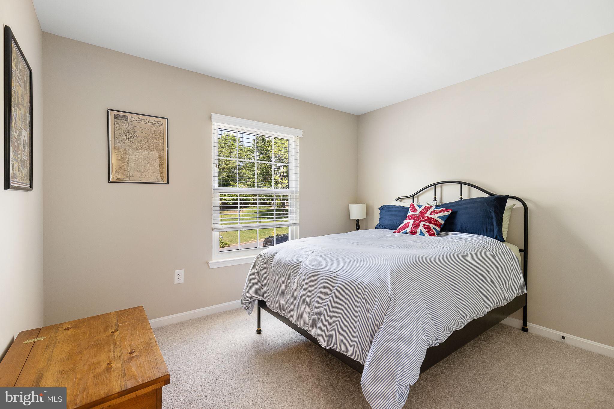 3587 Lions Field Rd