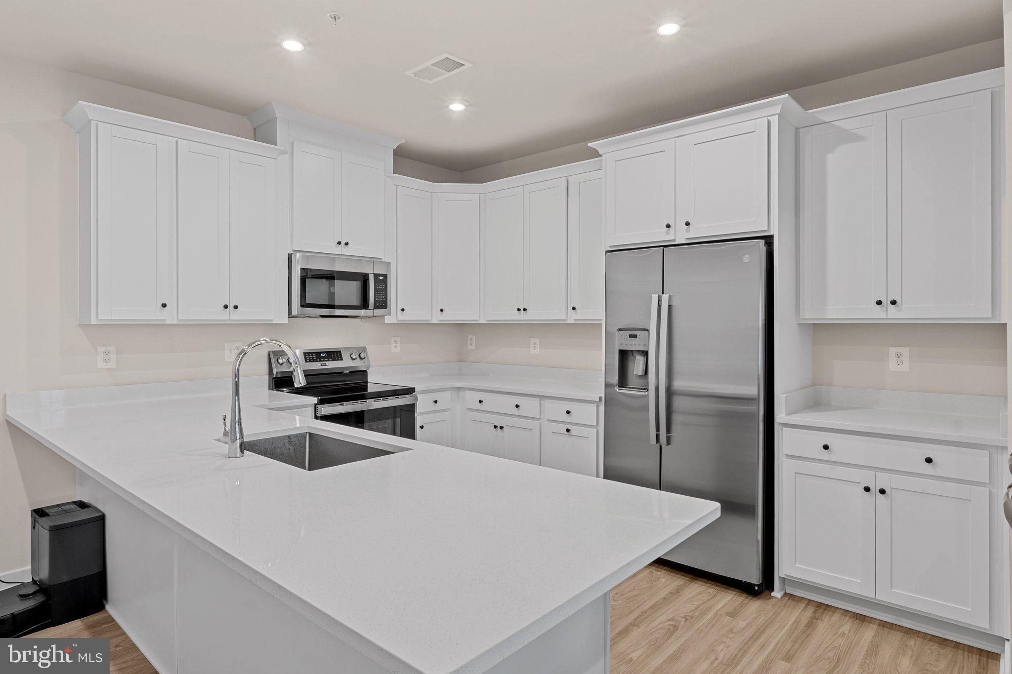 AMBROSE LN #819A