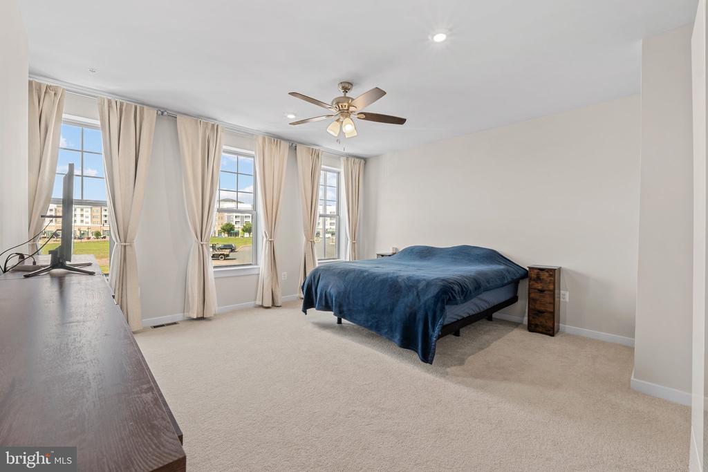 AMBROSE LN #819A