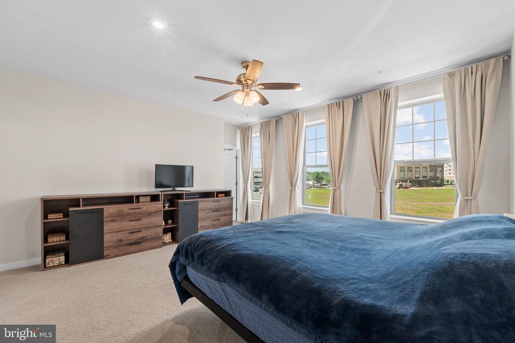 AMBROSE LN #819A