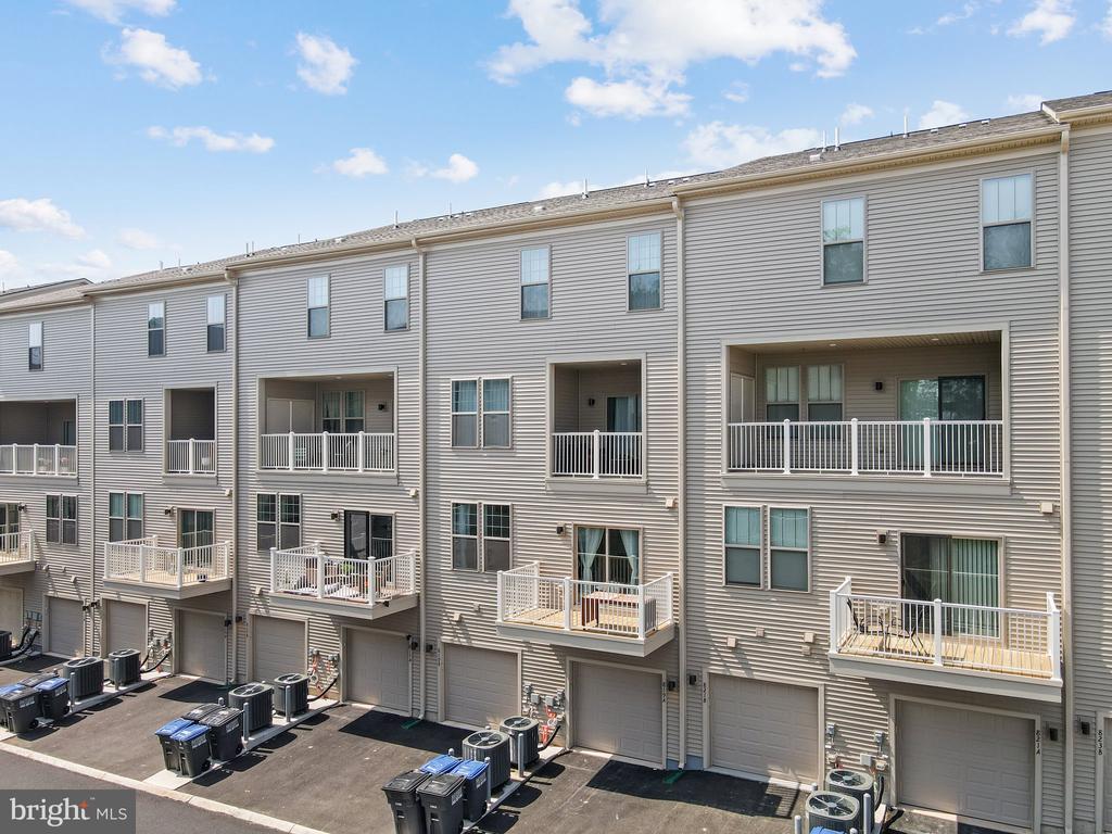 AMBROSE LN #819A