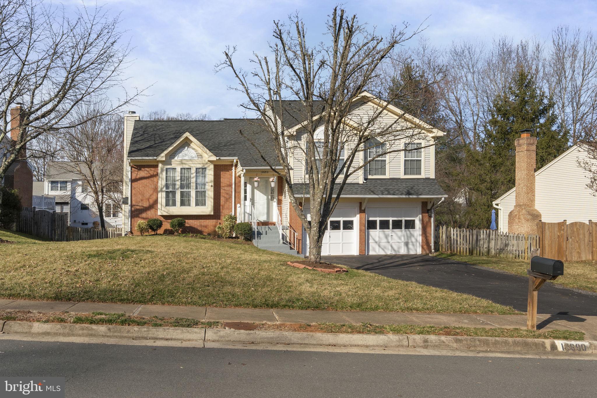 14690 STRATFORD DR