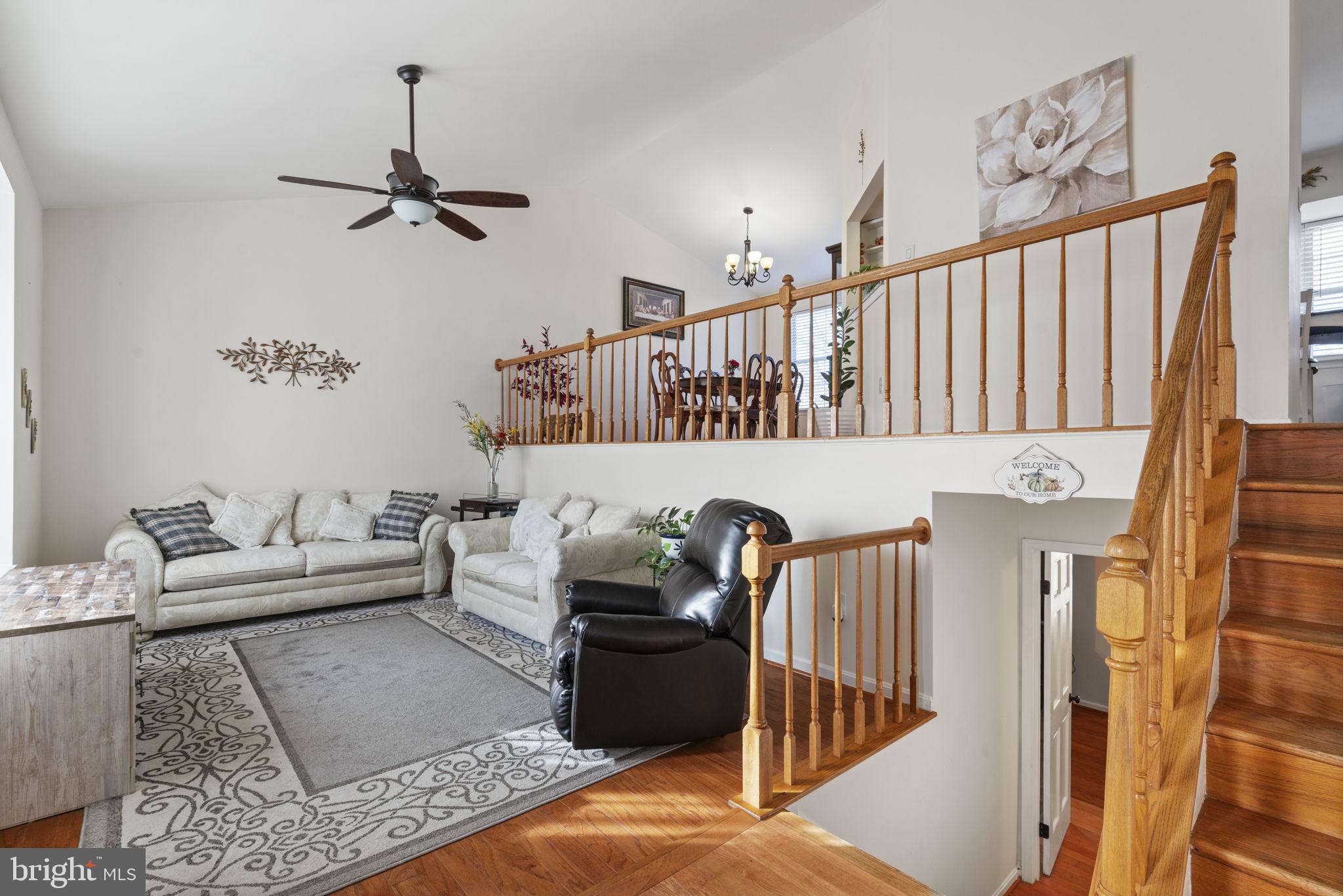 14690 STRATFORD DR