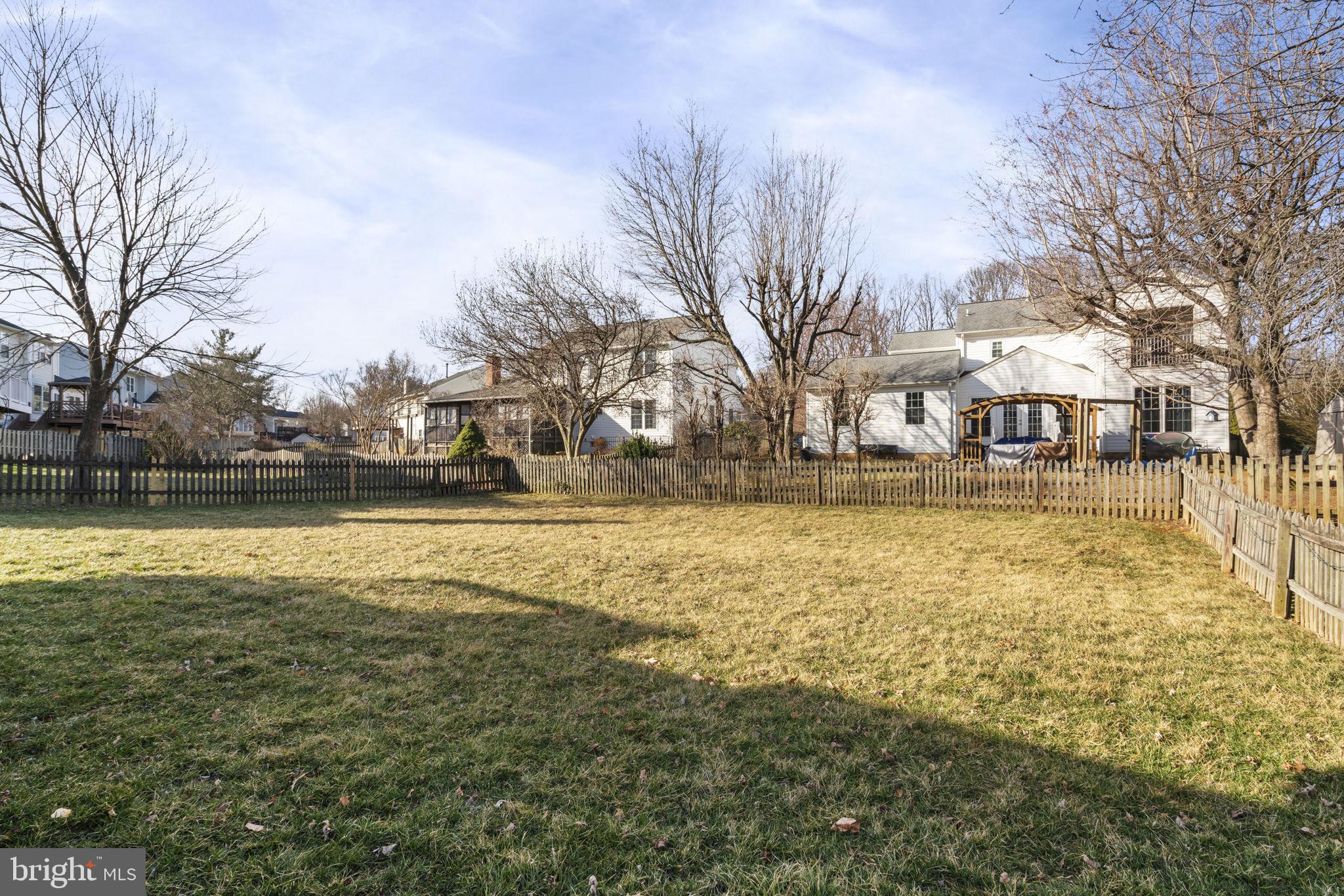 14690 STRATFORD DR