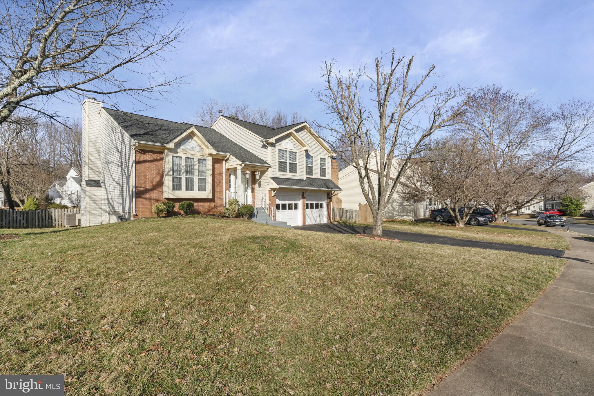 14690 STRATFORD DR