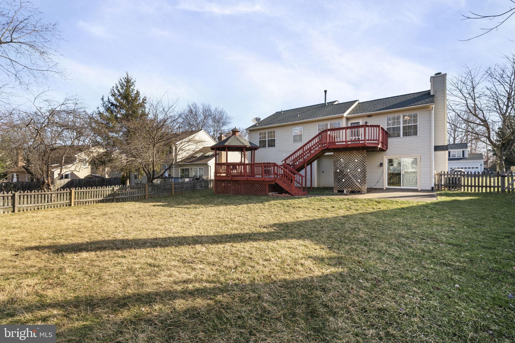 14690 STRATFORD DR