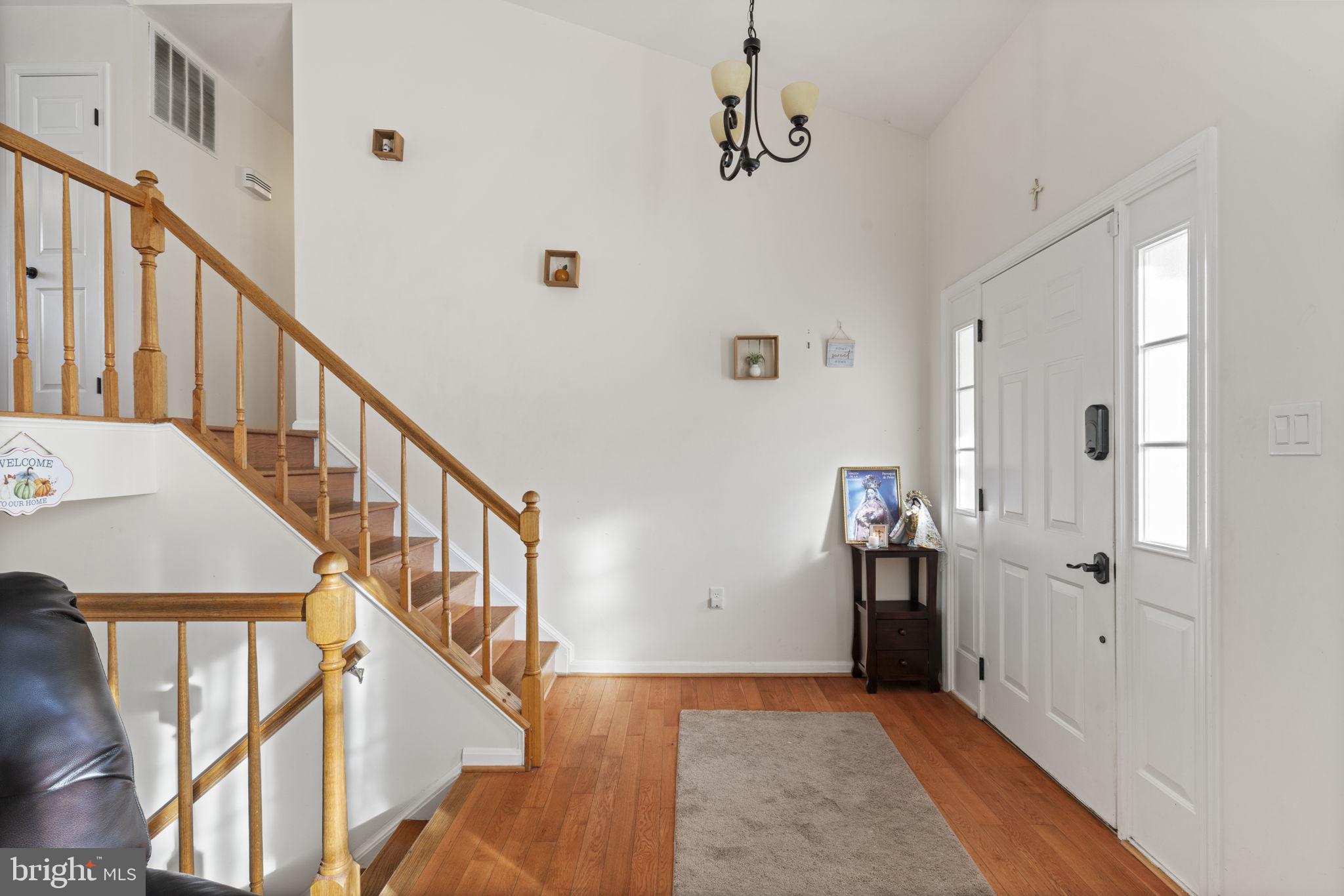 14690 STRATFORD DR