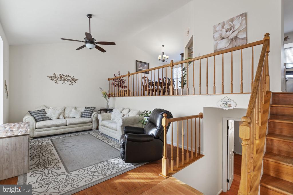 14690 STRATFORD DR