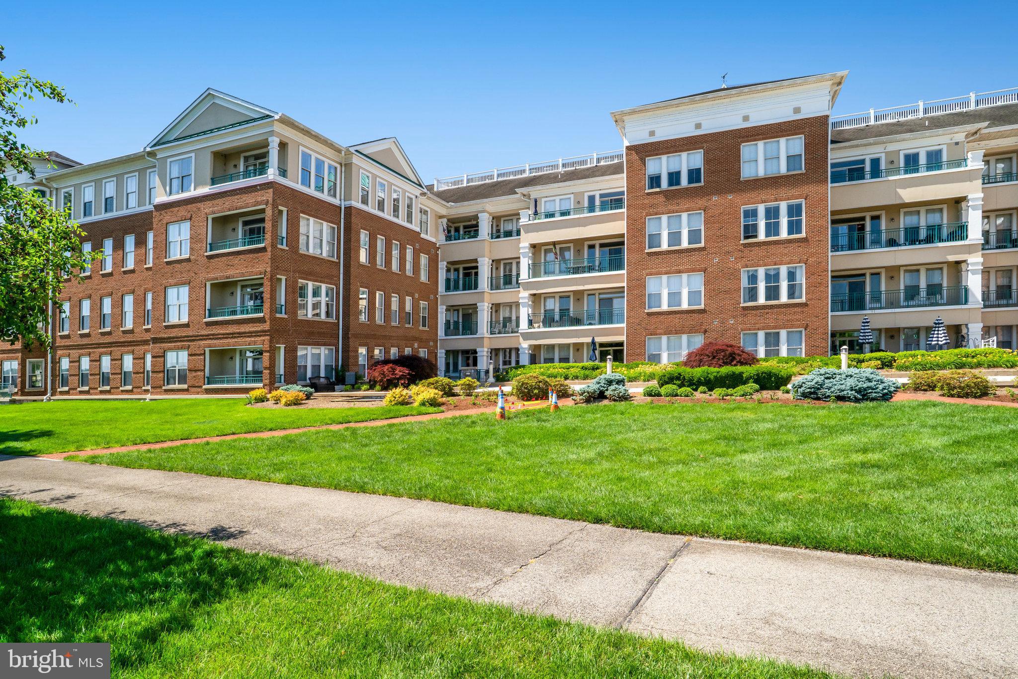 440 Belmont Bay Dr #406