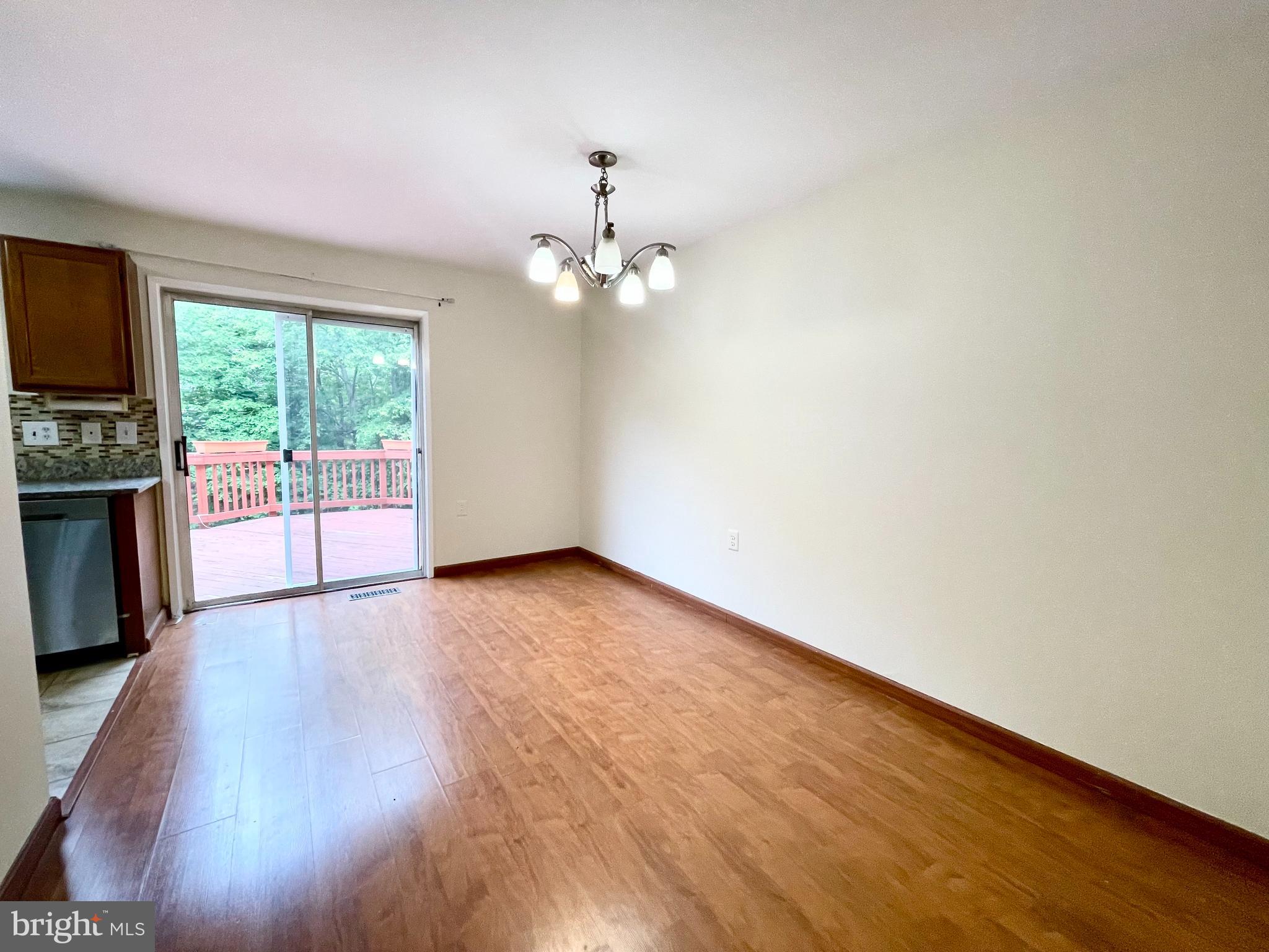 3874 MARQUIS PL