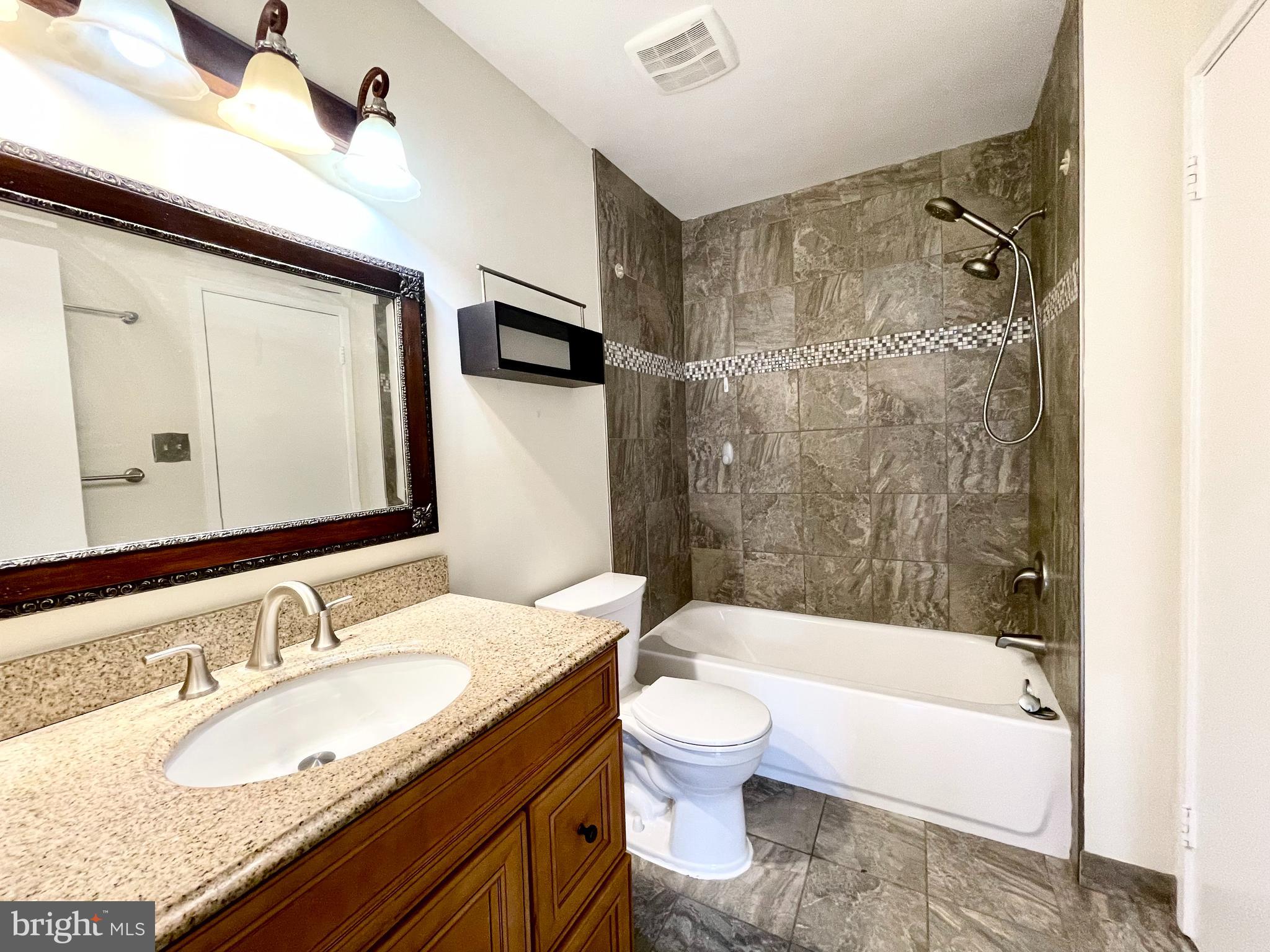 3874 MARQUIS PL