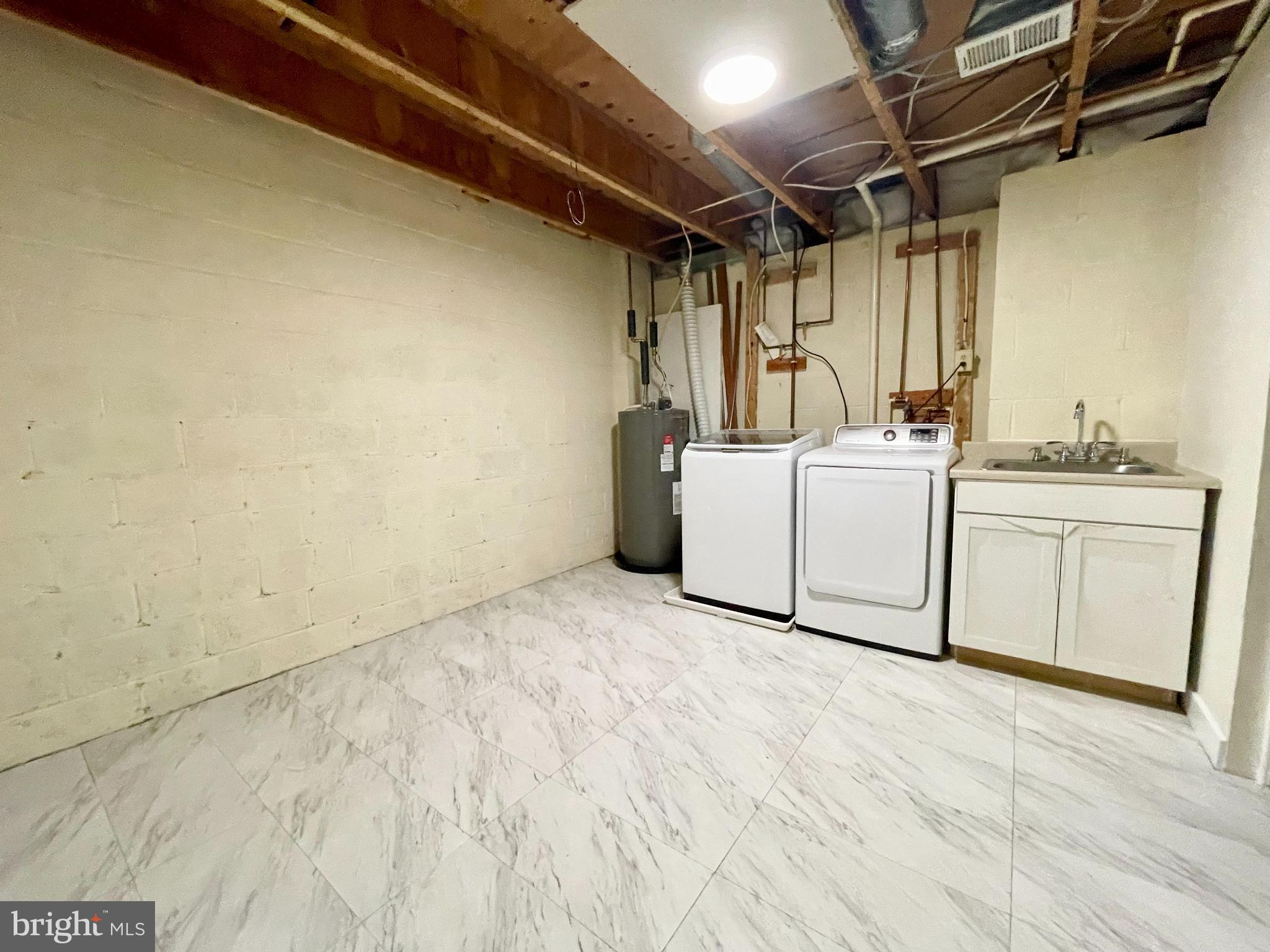 3874 MARQUIS PL
