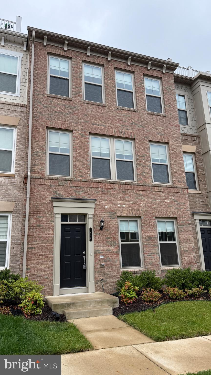 1949 GREENBRIAR HALL ROAD