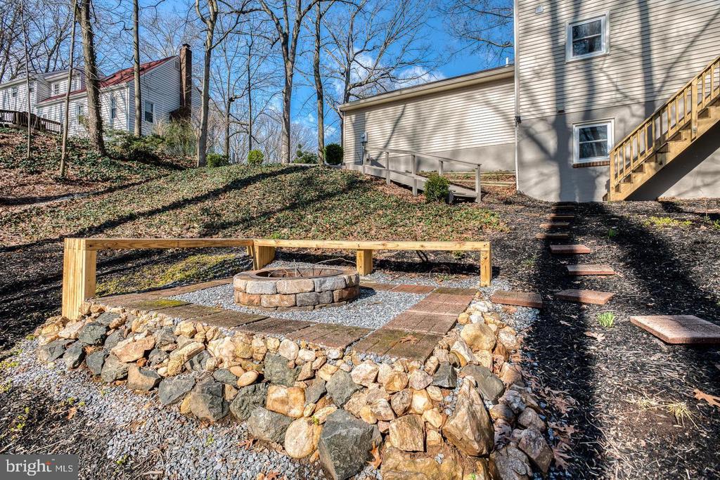 15793 MONCURE