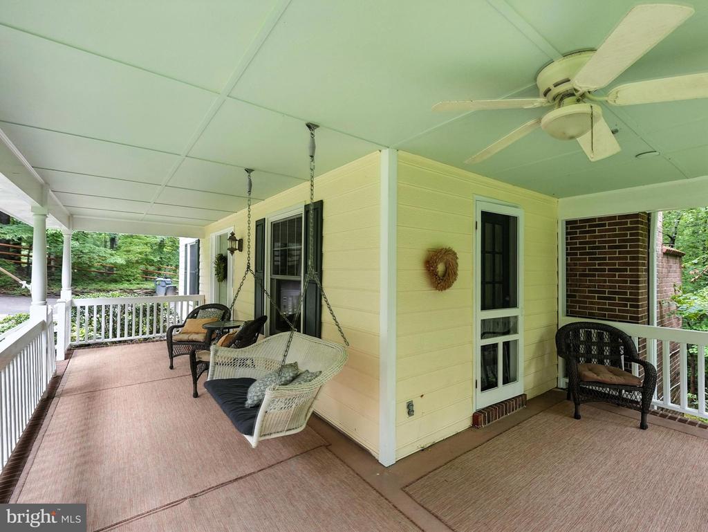 7193 Hall Tavern Ct