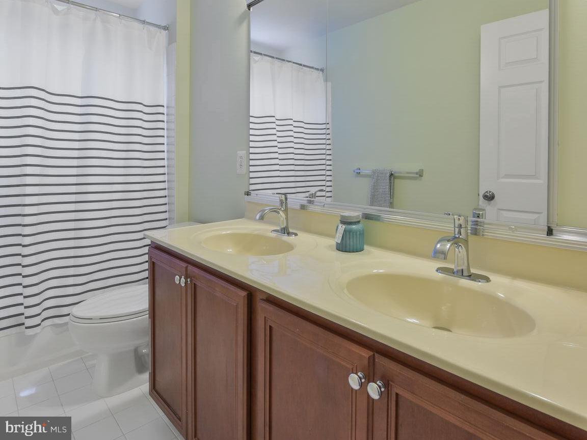 5907 TULLOCH SPRING CT