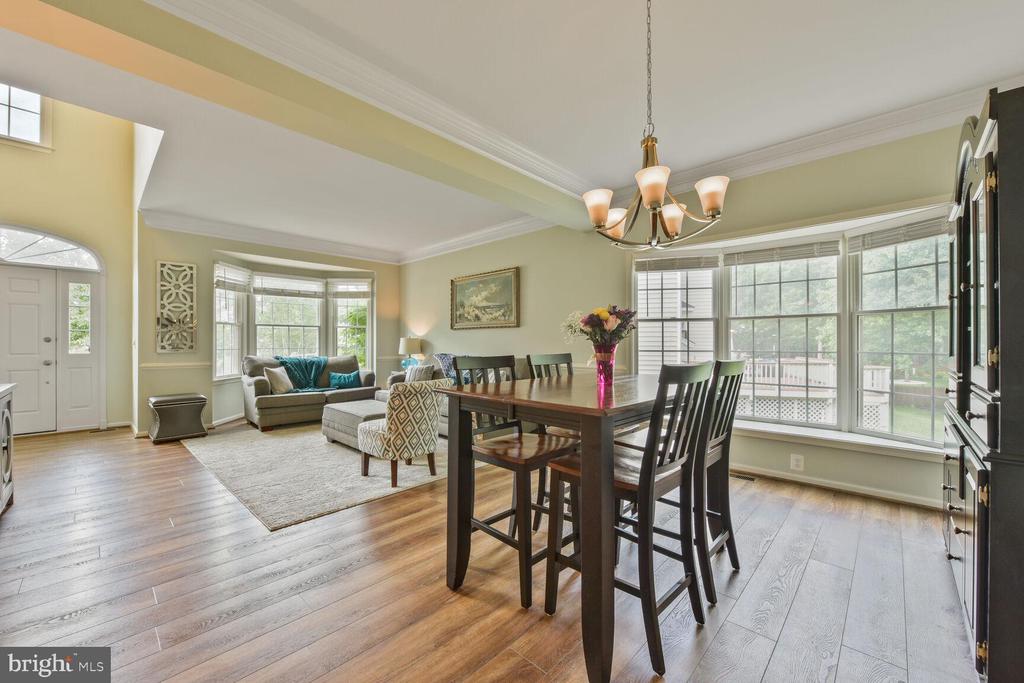 5907 TULLOCH SPRING CT