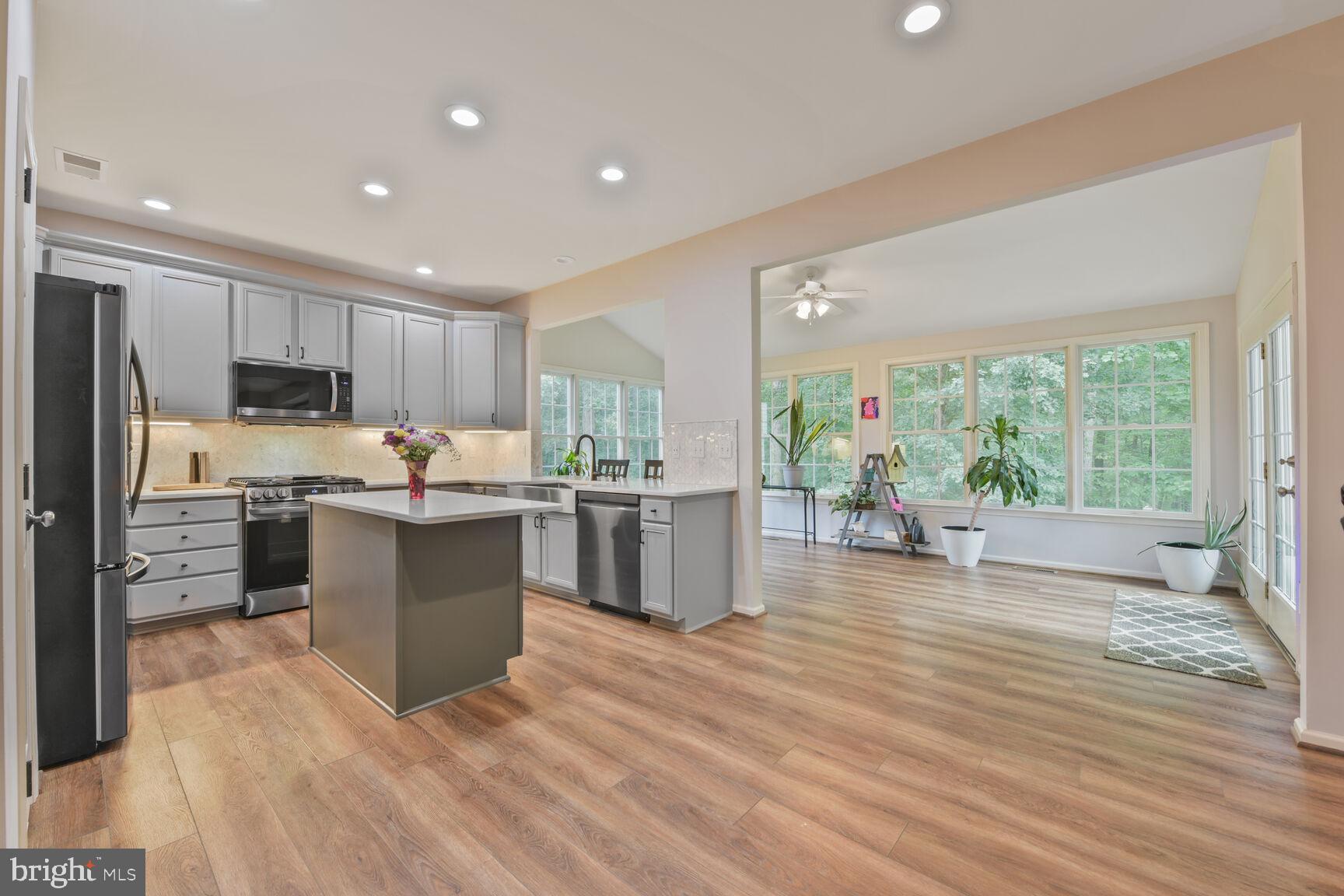 5907 TULLOCH SPRING CT