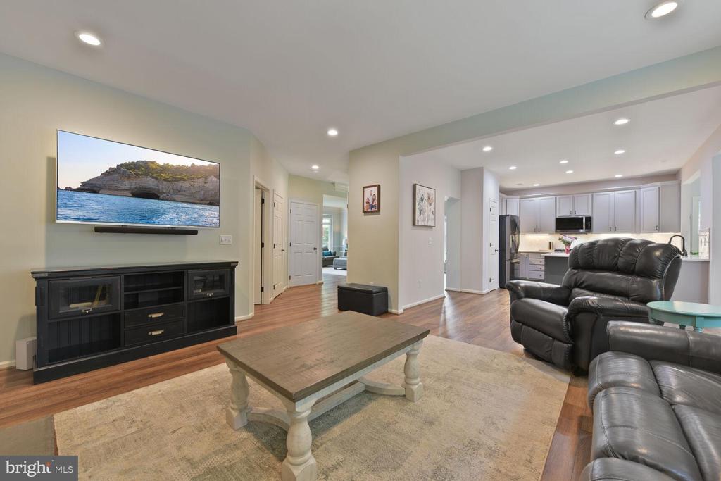 5907 TULLOCH SPRING CT