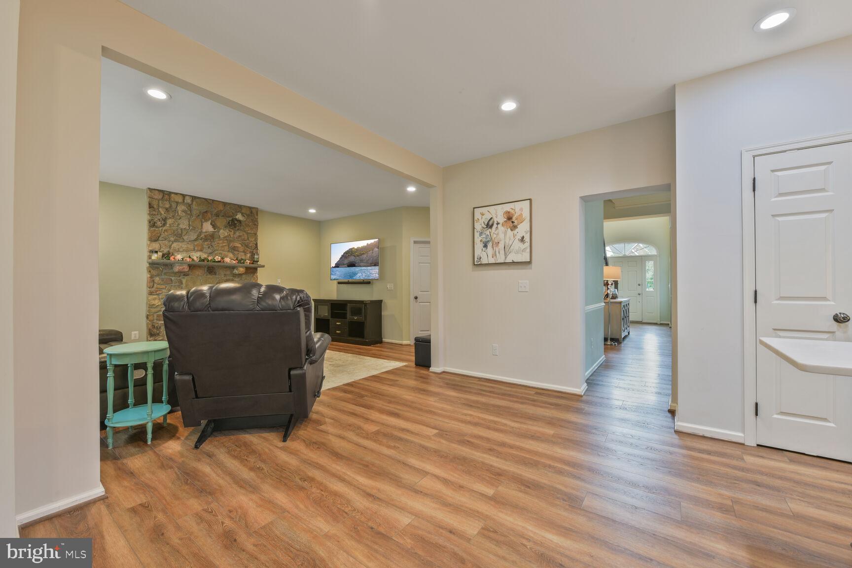 5907 TULLOCH SPRING CT