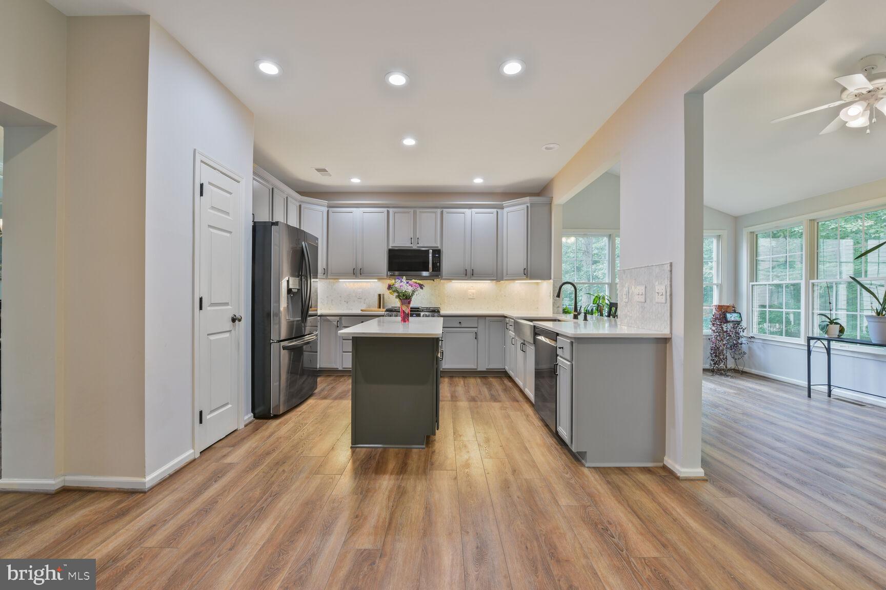 5907 TULLOCH SPRING CT