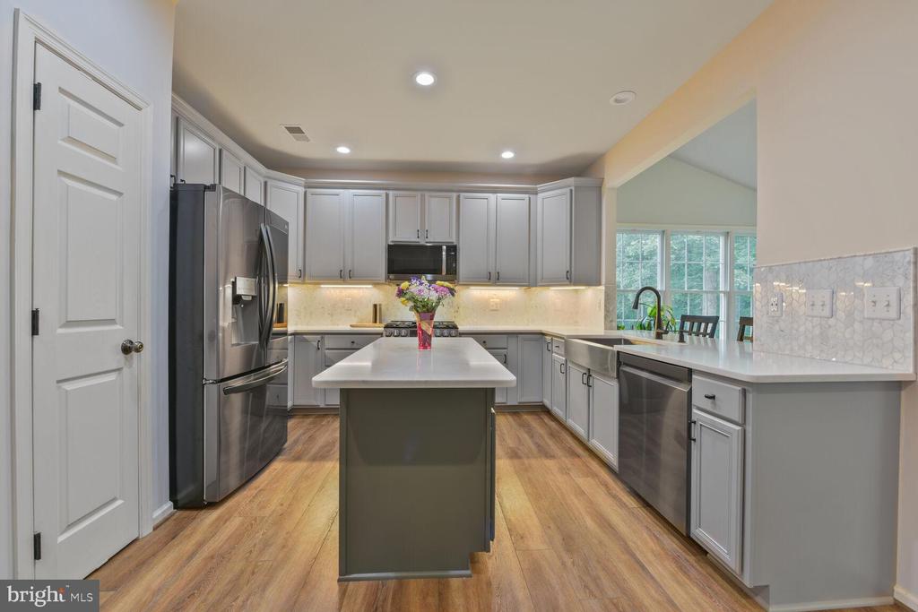5907 TULLOCH SPRING CT