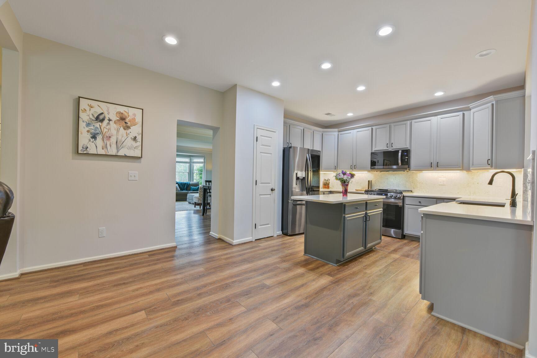 5907 TULLOCH SPRING CT