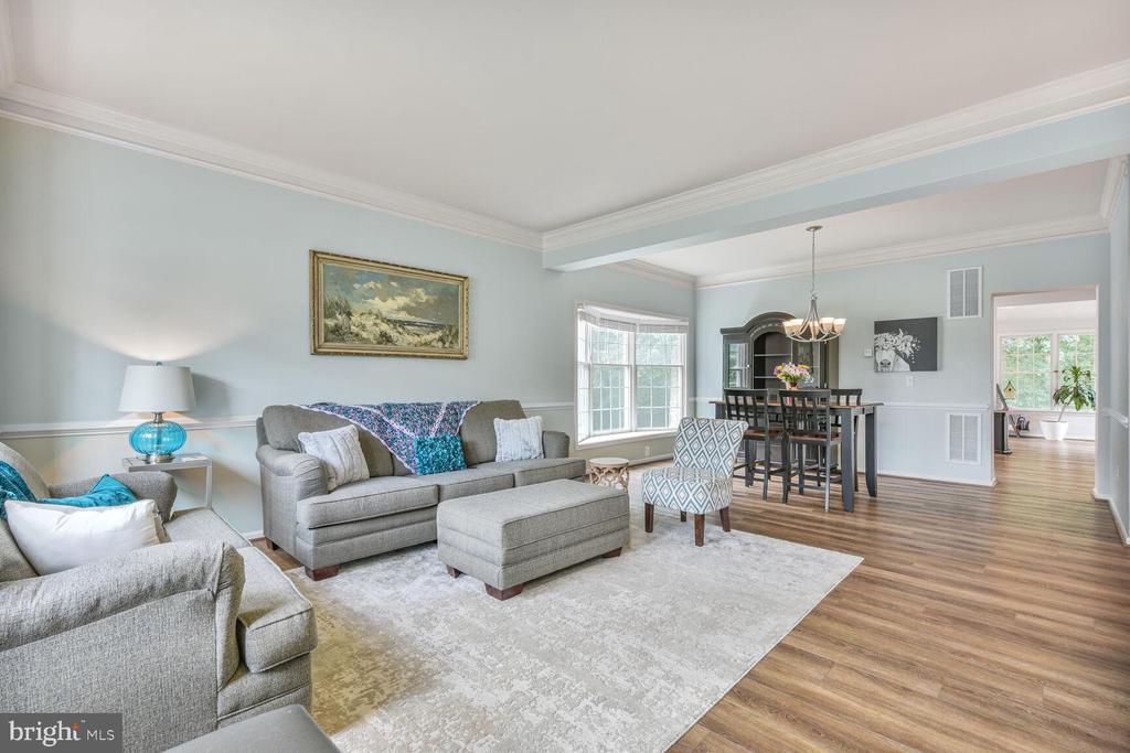 5907 TULLOCH SPRING CT