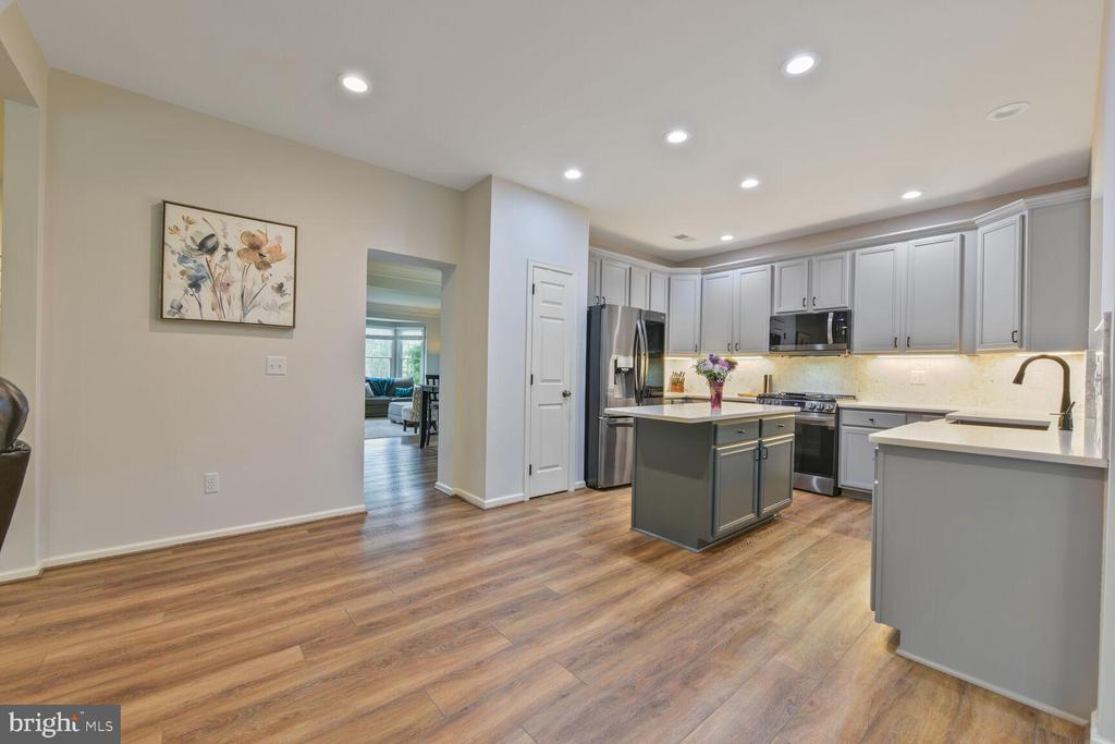 5907 TULLOCH SPRING CT