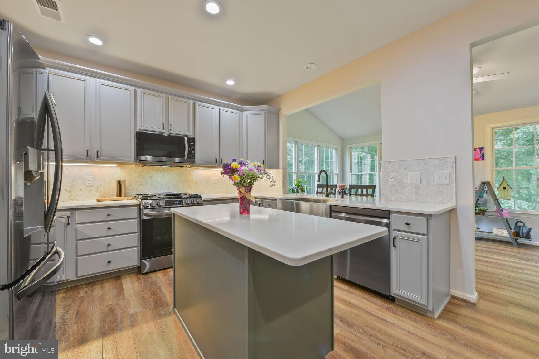5907 TULLOCH SPRING CT