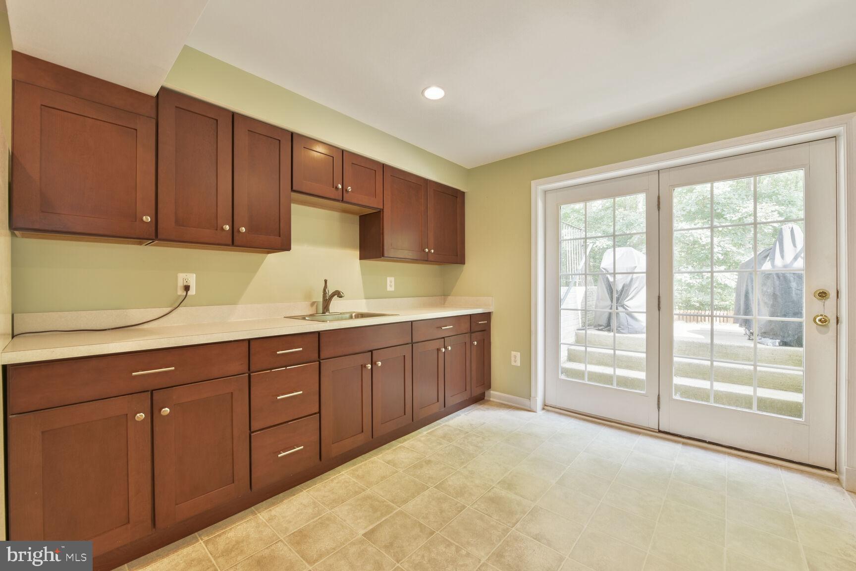 5907 TULLOCH SPRING CT