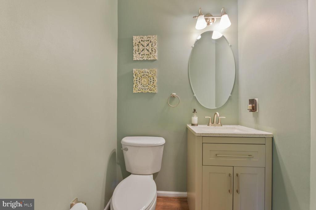 5907 TULLOCH SPRING CT