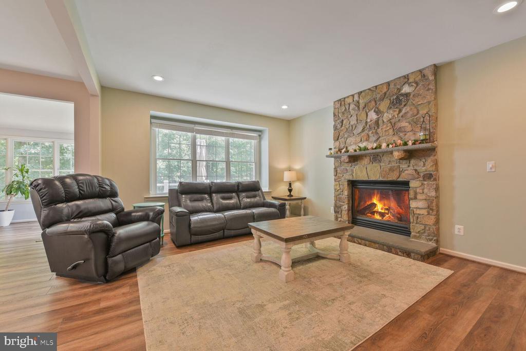 5907 TULLOCH SPRING CT