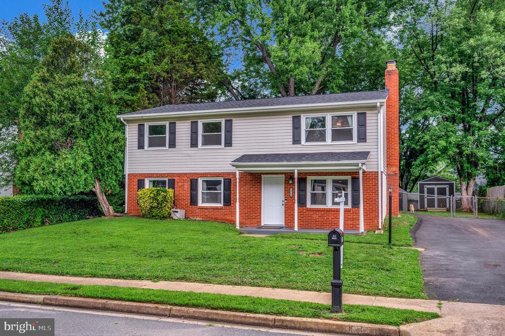 14204 Lindendale Rd