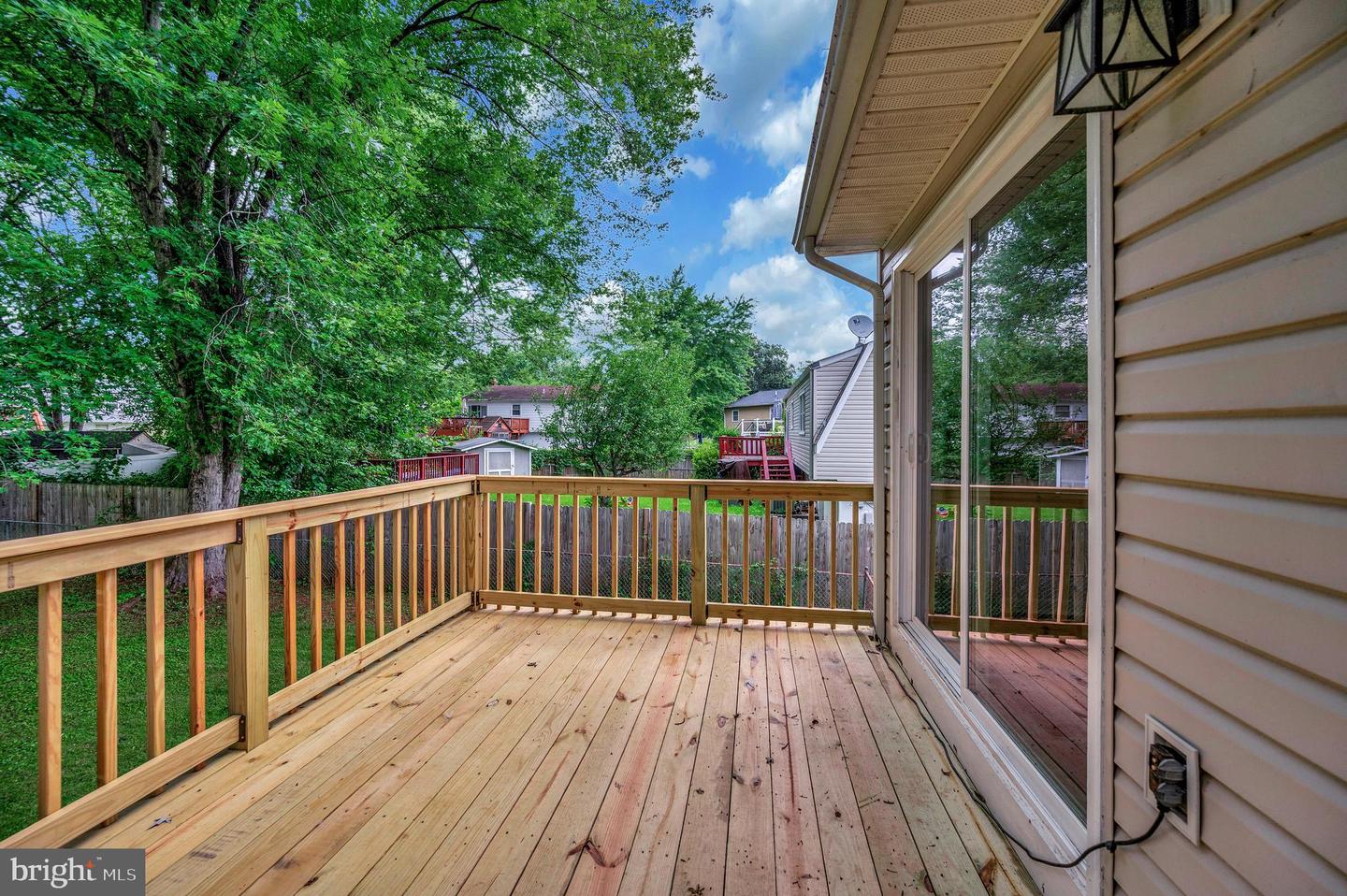 14204 Lindendale Rd
