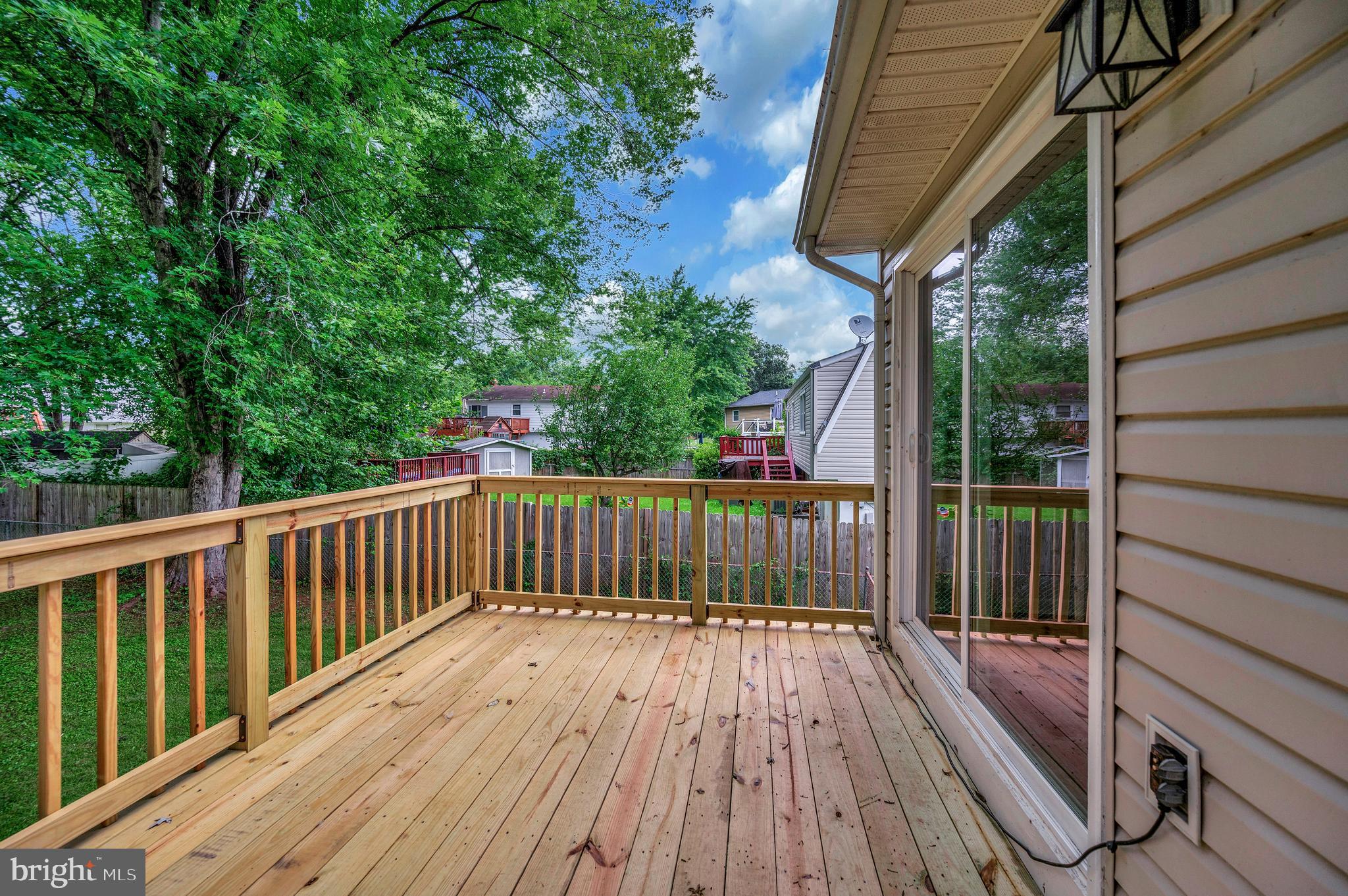 14204 Lindendale Rd