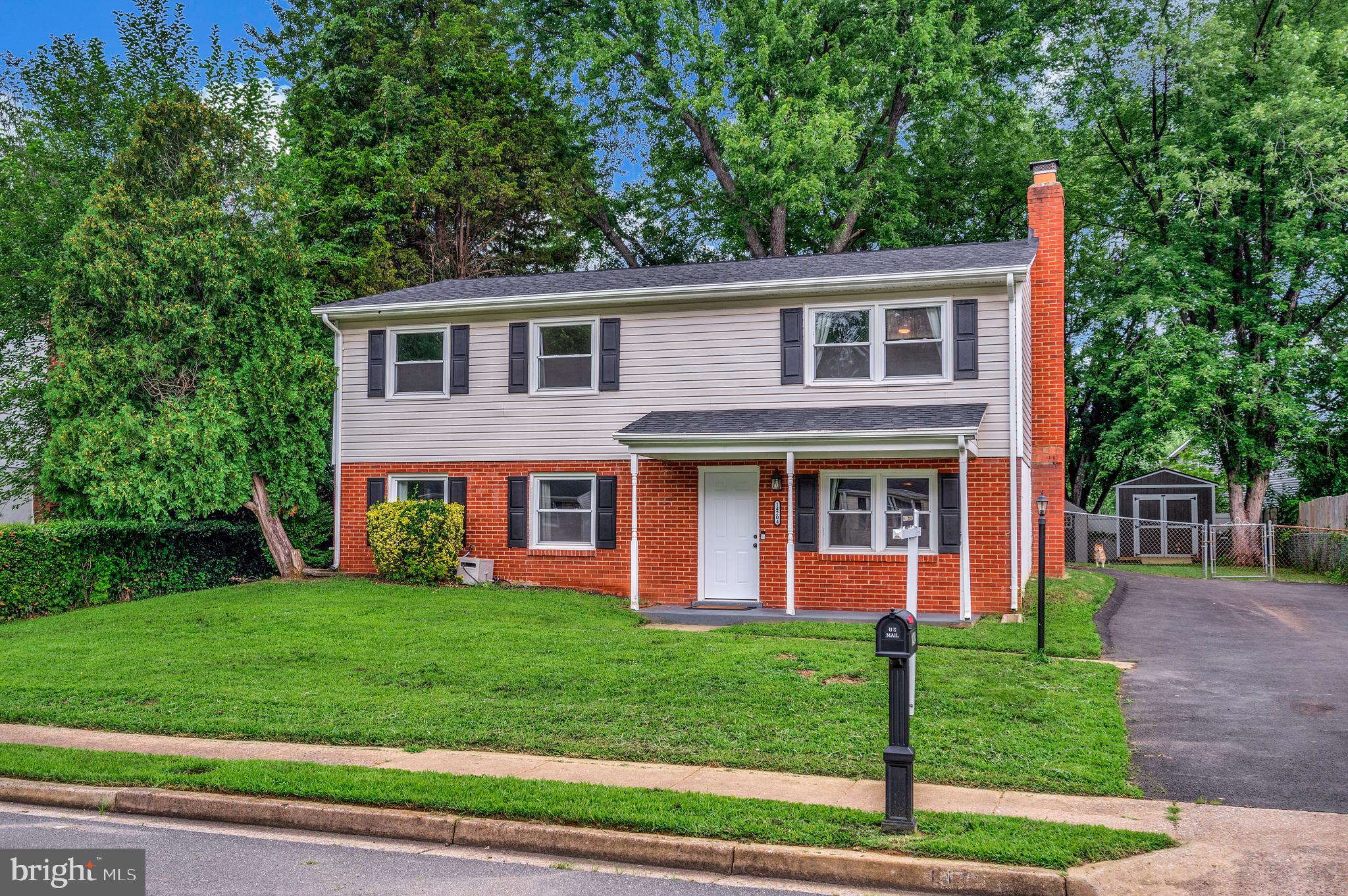 14204 Lindendale Rd