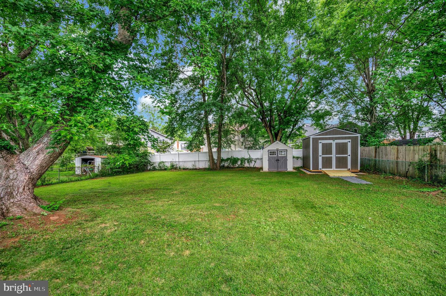 14204 Lindendale Rd