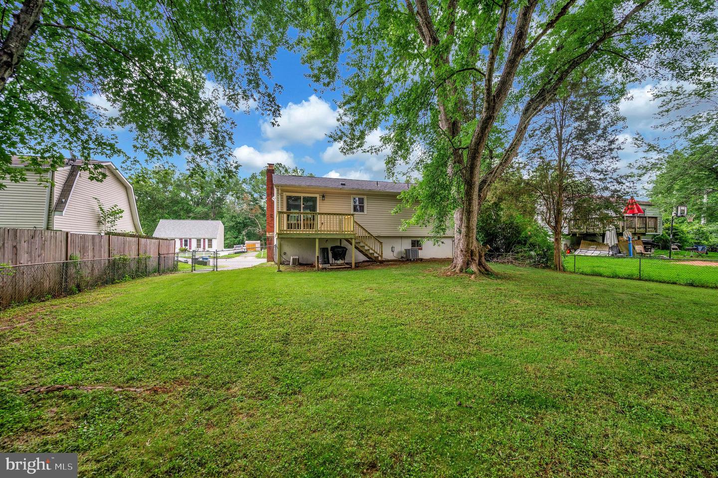 14204 Lindendale Rd