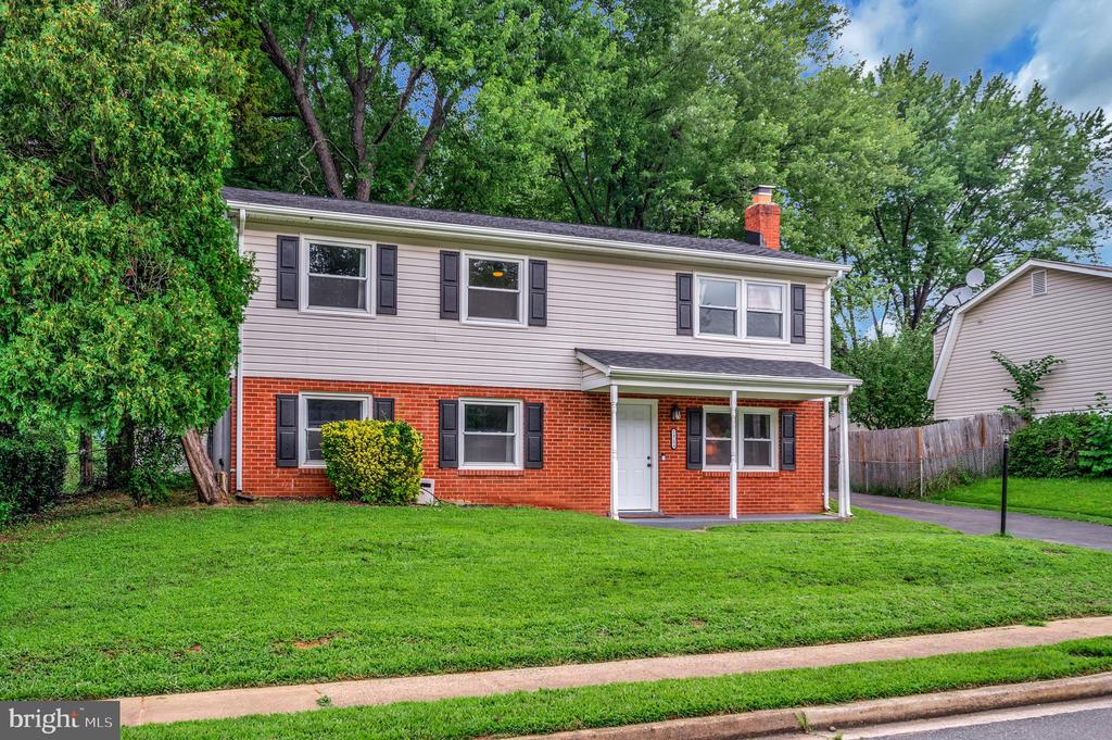 14204 Lindendale Rd