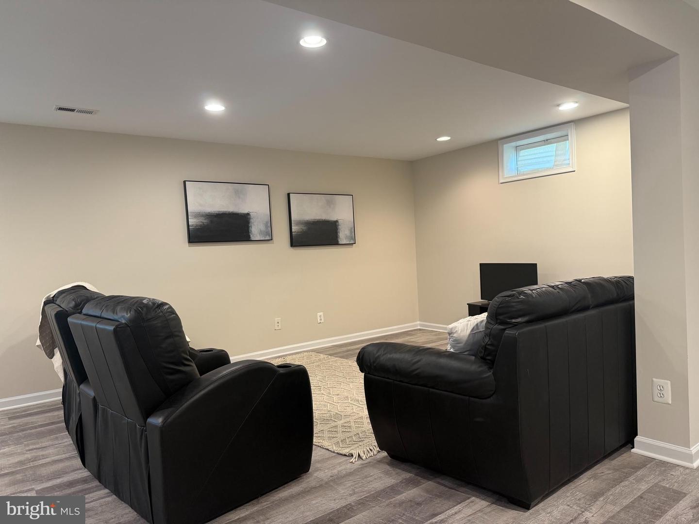 16438 Regatta Ln