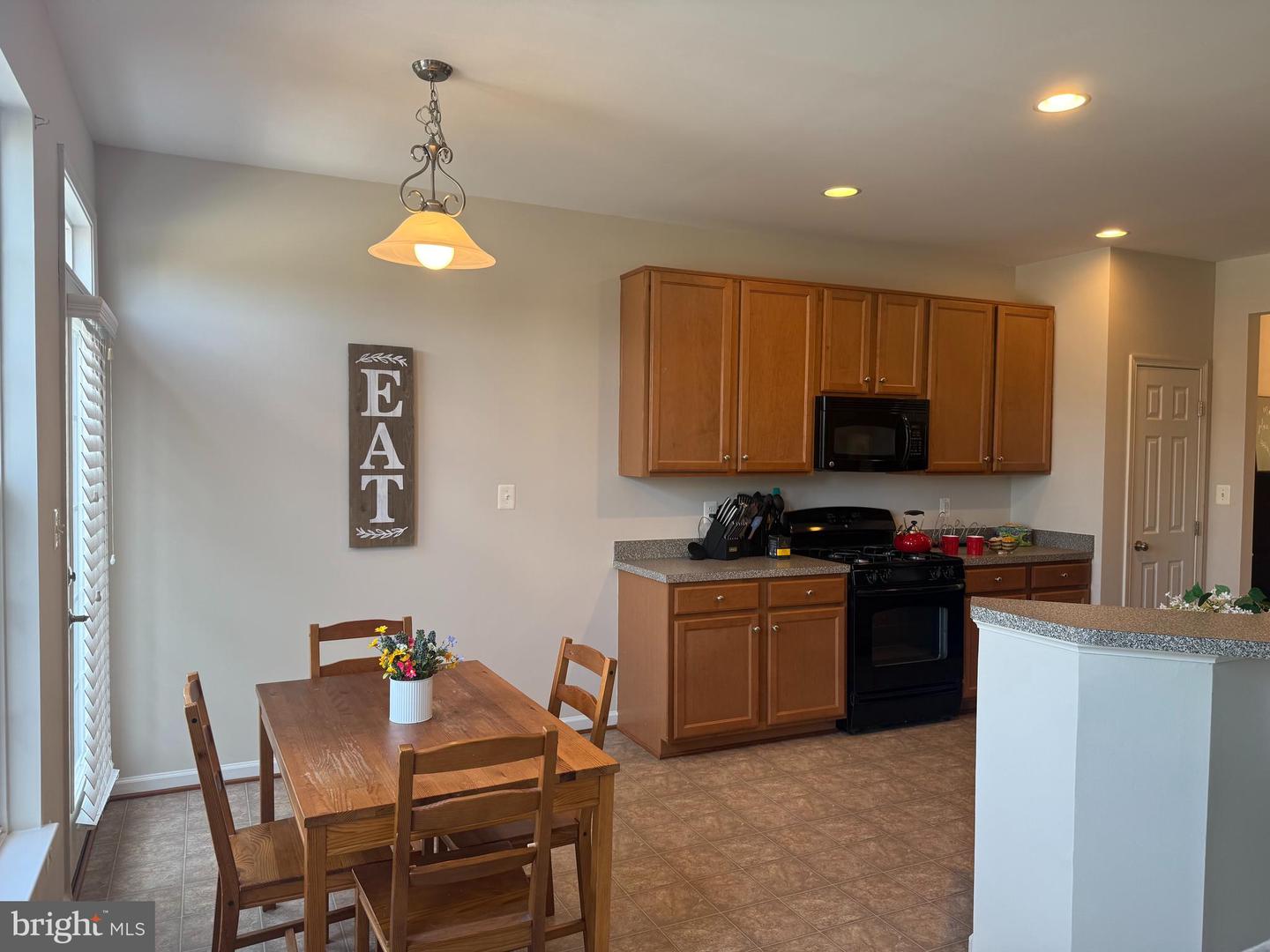 16438 Regatta Ln