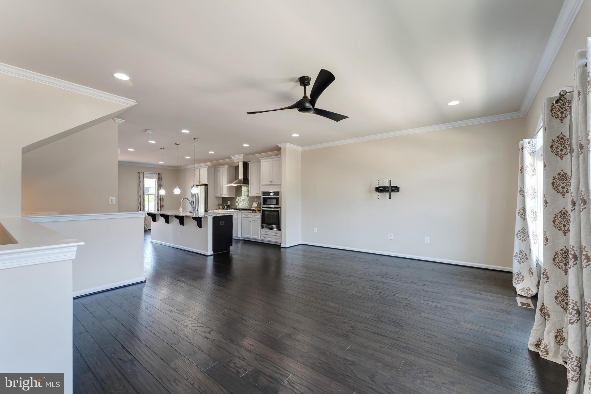 6843 William White Way