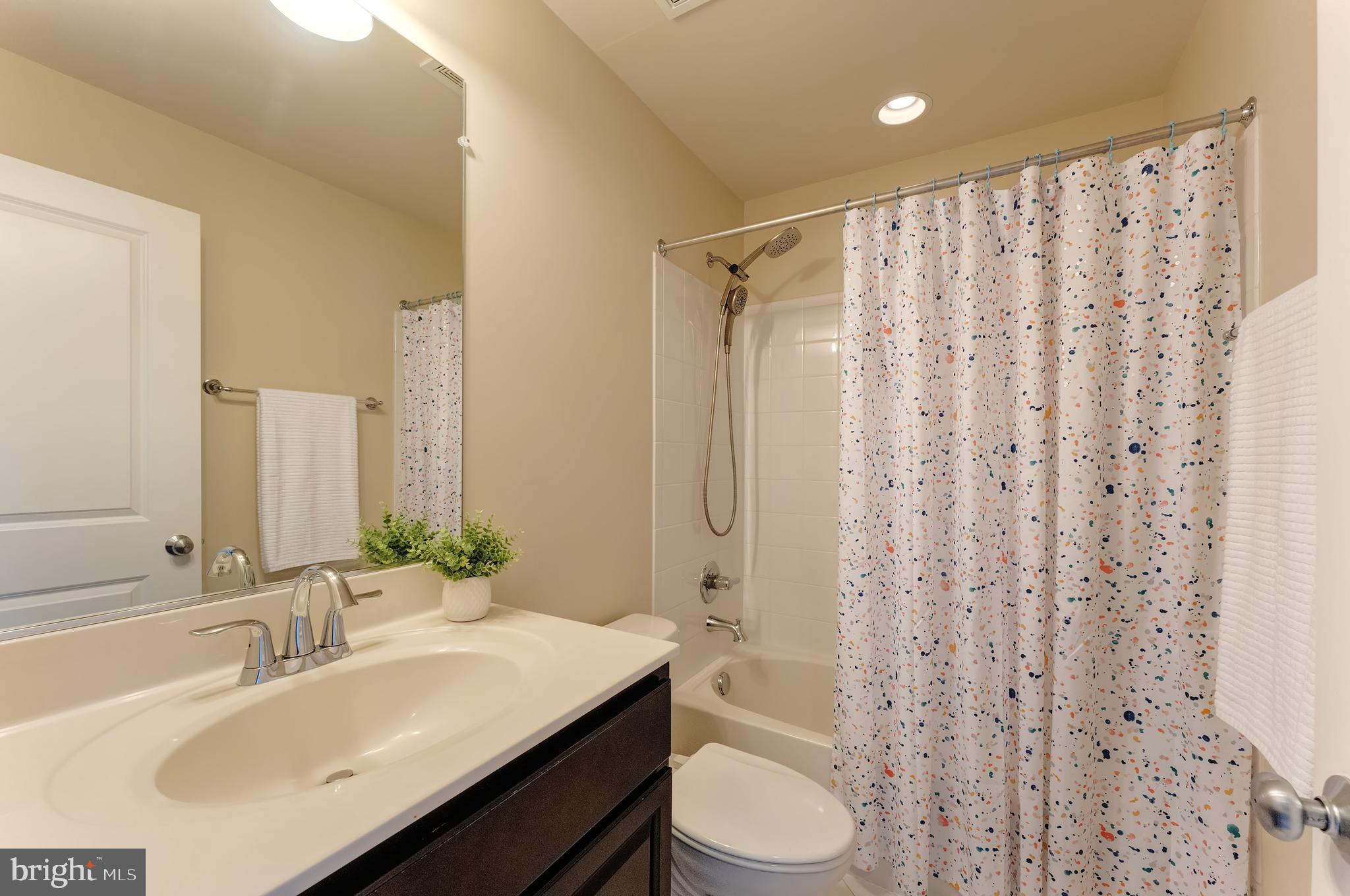 6843 William White Way