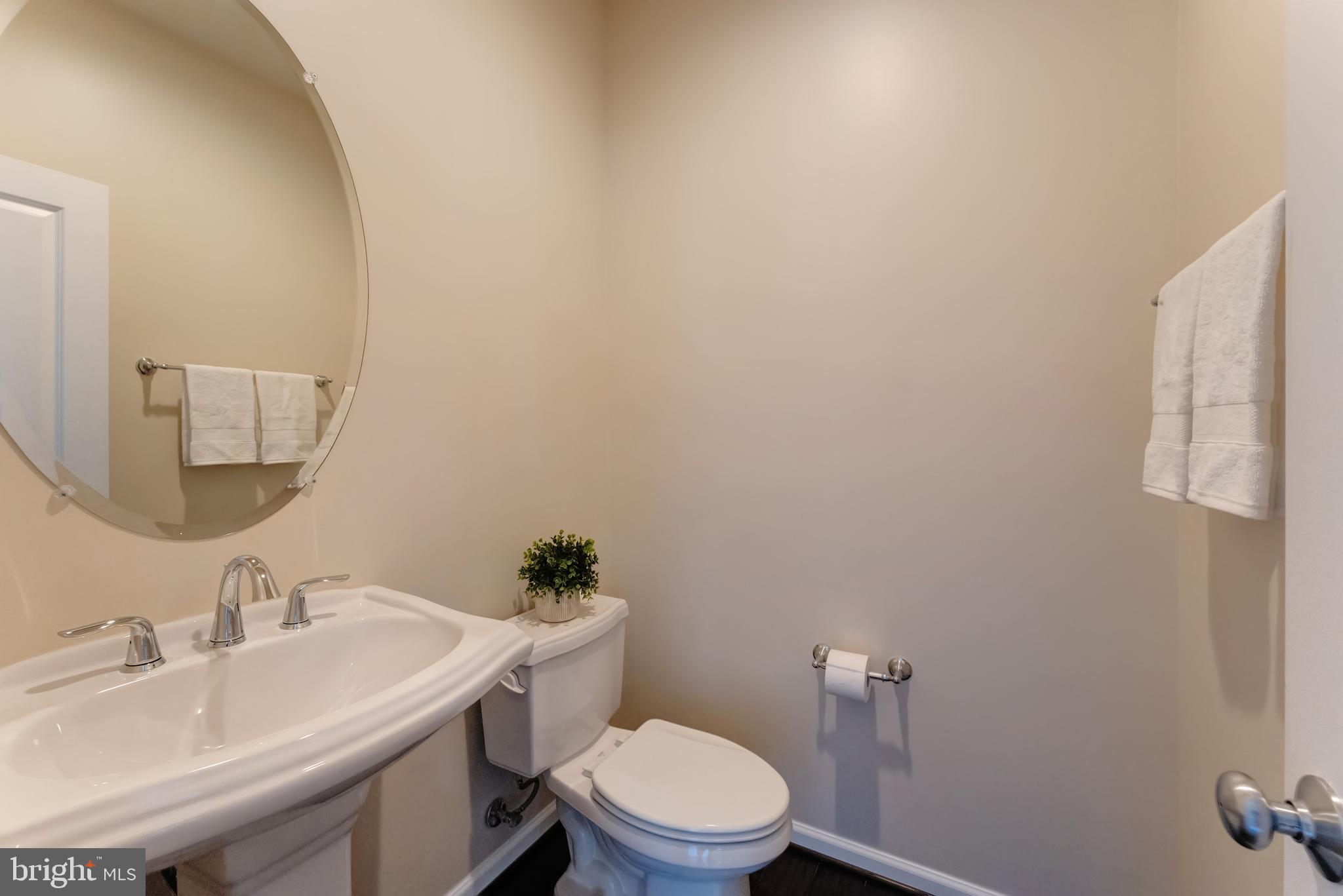 6843 William White Way