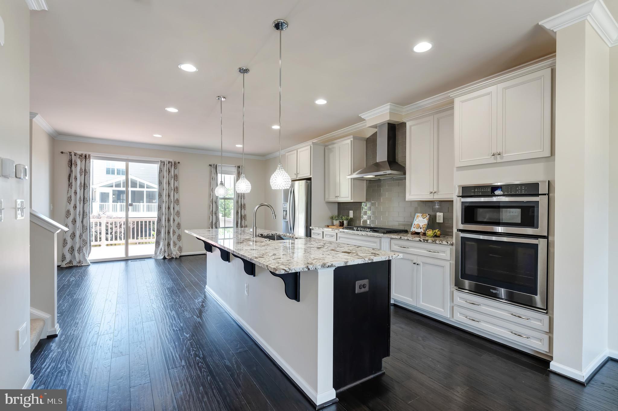 6843 William White Way
